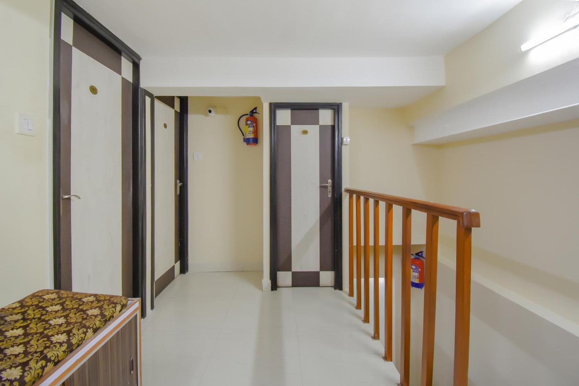 Hotel O Lindsay Inn Guest House Calcutta Calcutta Bara Bazar Kültér fotó